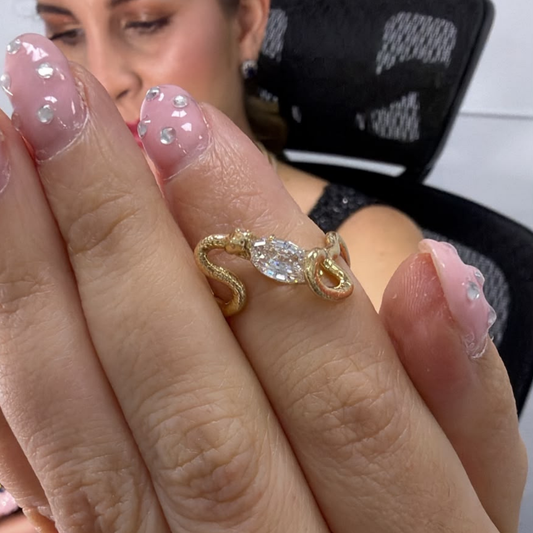 Anillo Viboras con Marquise