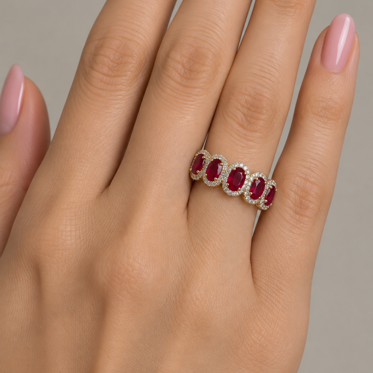 Churumbela Rubies Oval Halo Diamantes