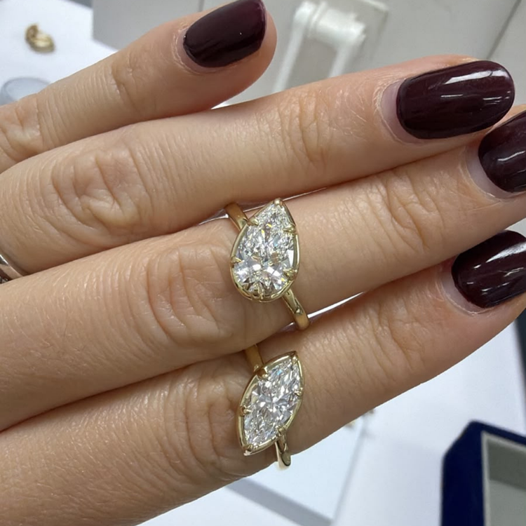 Pinky Ring Pear Inclinado