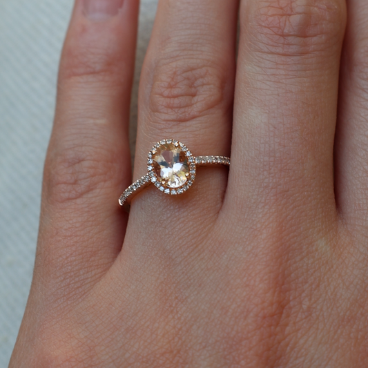 Anillo morganita y diamantes Halo