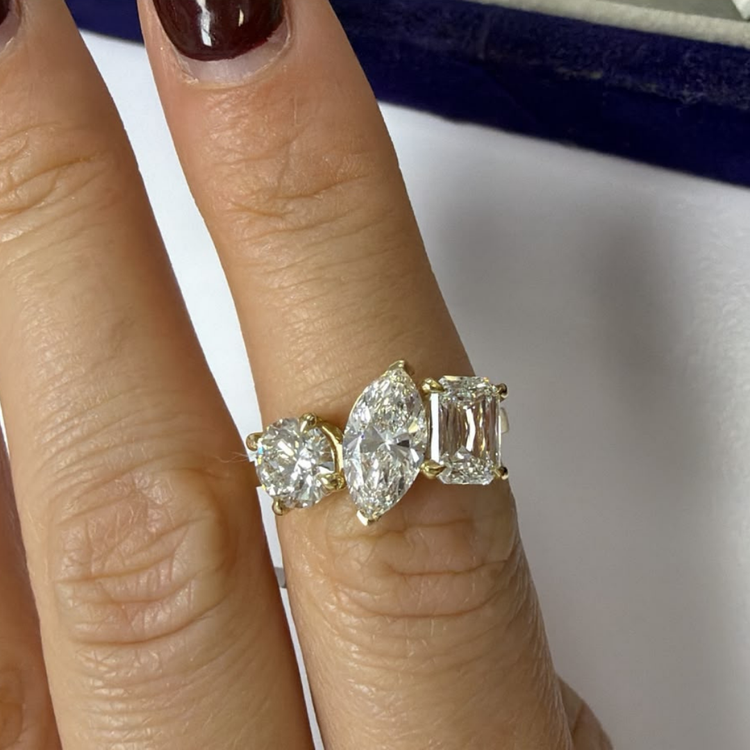 Anillo Three Stone