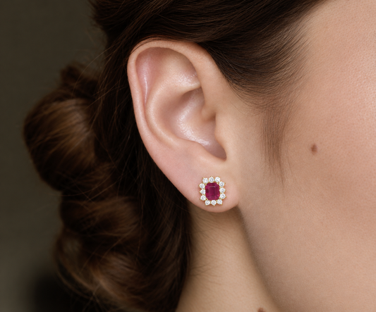 Aretes rubí y diamantes