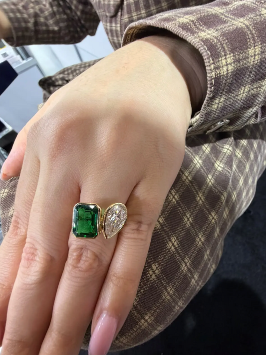 Anillo Esmeralda y Diamante