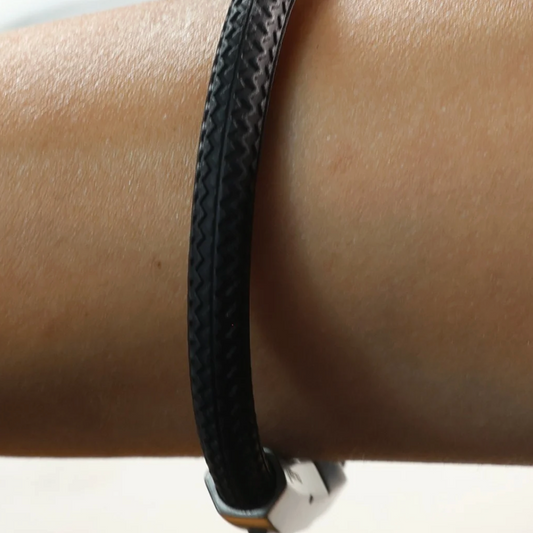 Pulsera Cuero Negro