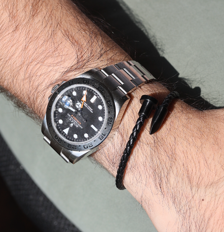 Pulsera Cuero Negro Clavo