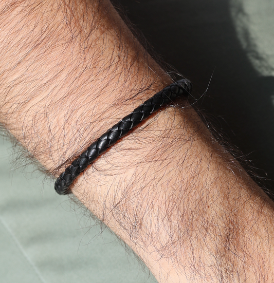 Pulsera Cuero Trenzado Negro