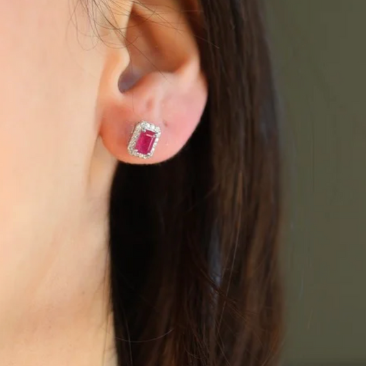 Aretes de Rubi Halo de Diamantes