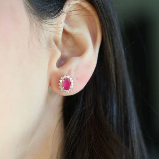 Aretes Rubí Halo Diamantes