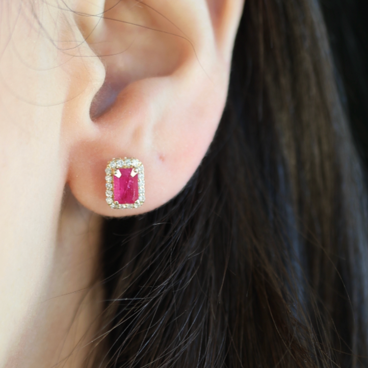 Aretes de Ruby Halo de Diamantes