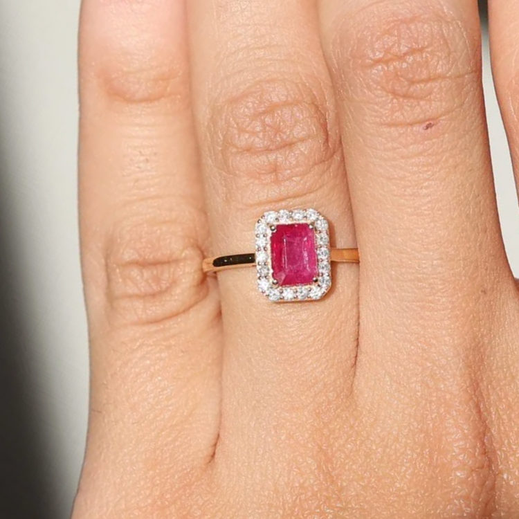 Anillo Rubi Halo Diamantes