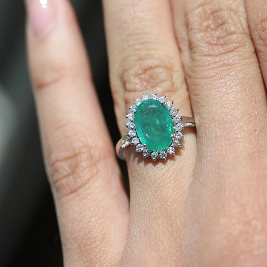 Anillo Esmeralda Halo Diamantes