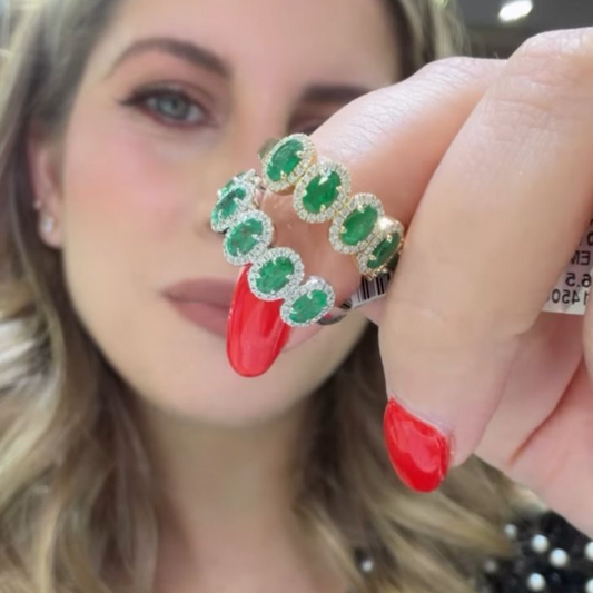 Churumbela con esmeraldas y diamantes