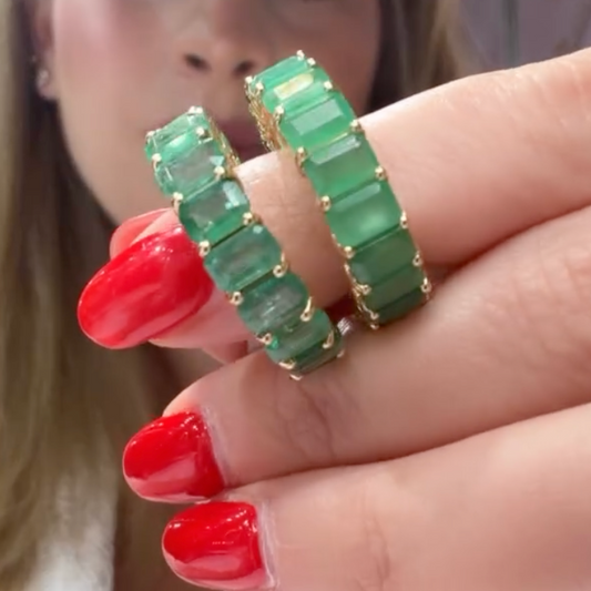 Anillo de esmeraldas