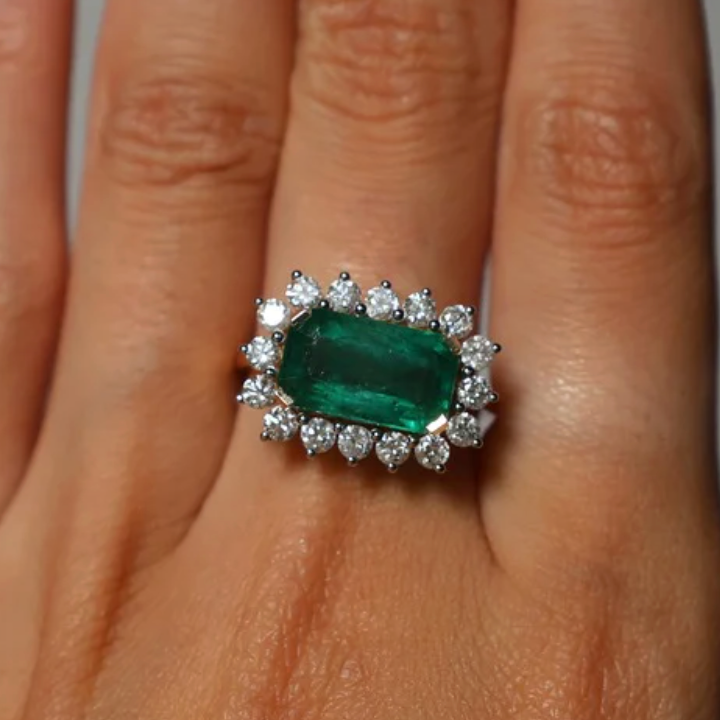 Anillo East-West Esmeralda Diamantes