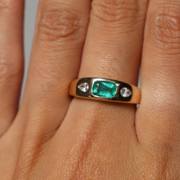 Anillo Esmeralda Diamantes