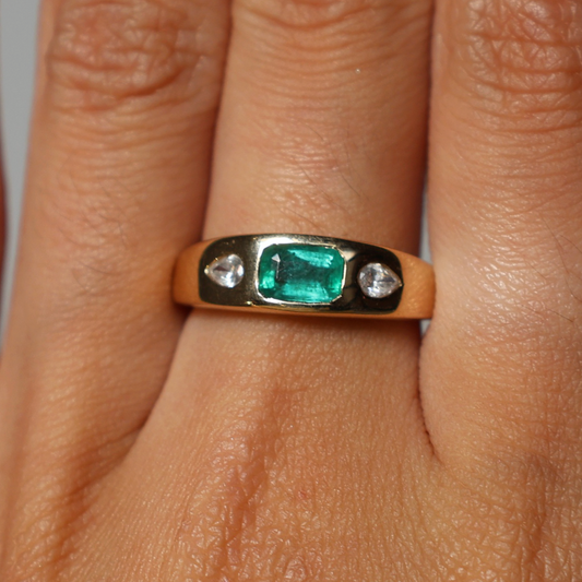 Anillo Esmeralda Diamantes