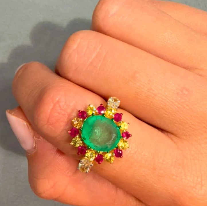Anillo de Esmeralda, Rubi, Diamante y Zafiro
