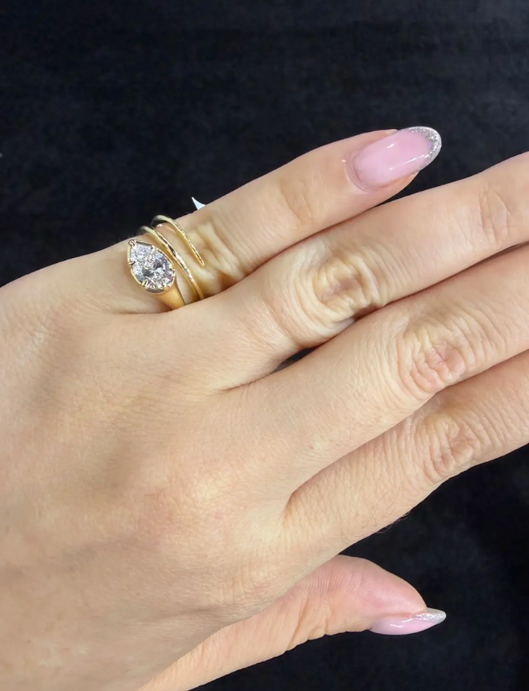 Loopy Pear Ring