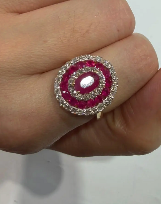 Anillo Rubíes y diamantes