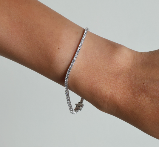 tennis bracelet
