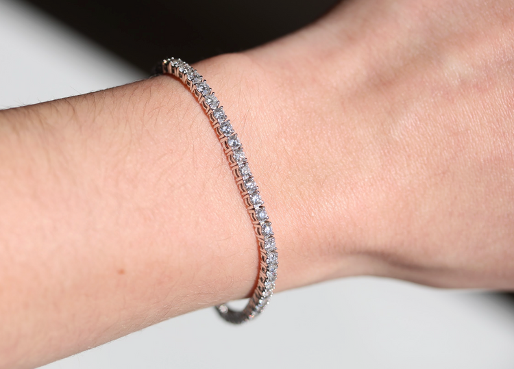 tennis bracelet