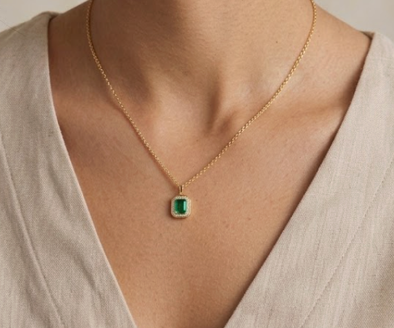 Collar esmeralda