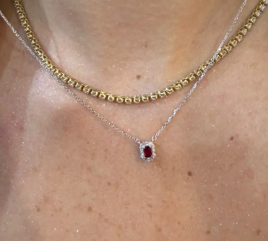collar rubí y diamantes