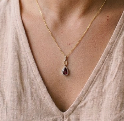 Collar granate
