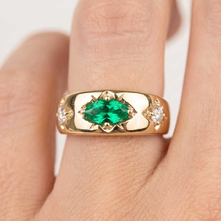 Anillo Chunky Tresillo Esmeralda