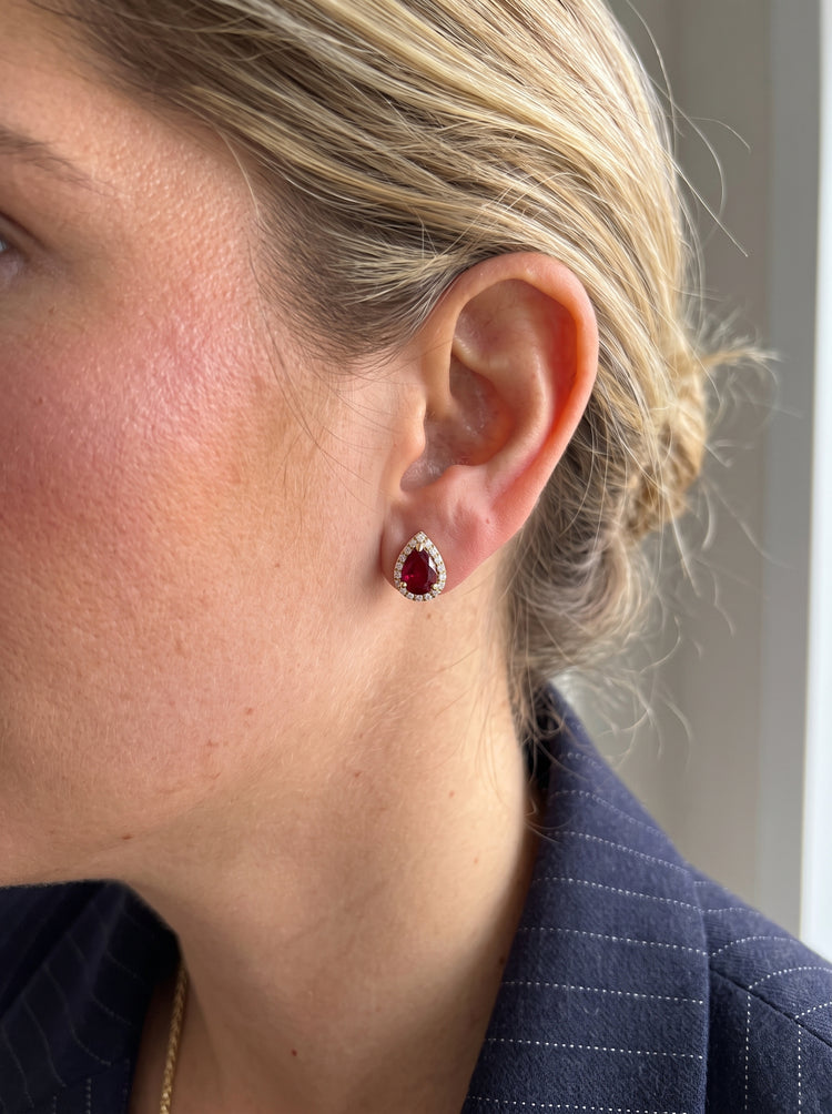 Aretes Rubí Pear