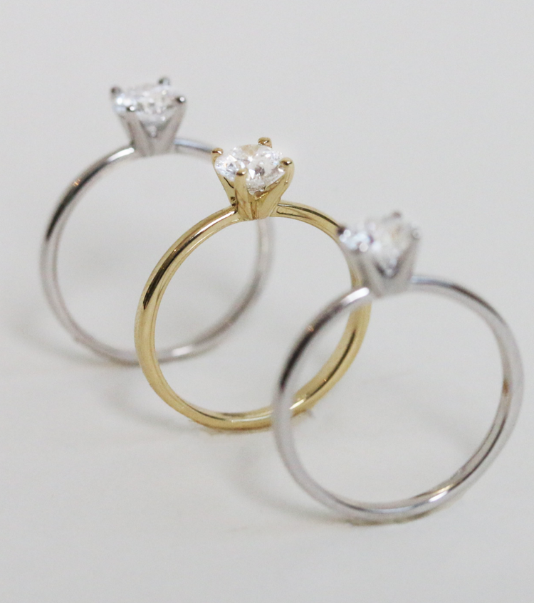 Anillo de Compromiso en Oro 14k con Diamante 0.36 ct