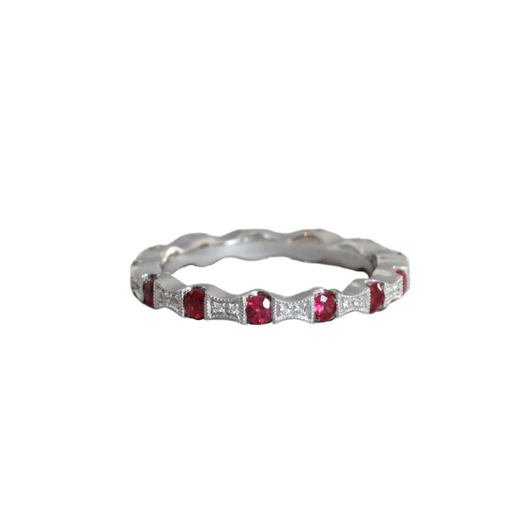 Churumbela de rubíes con diamantes