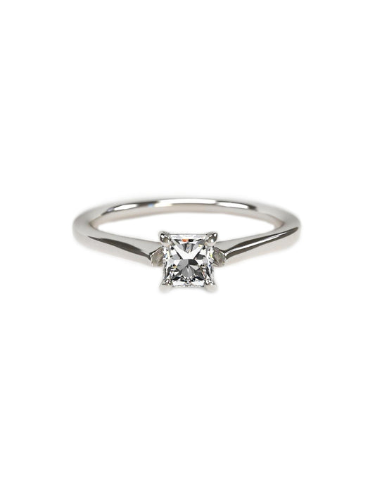 Montura estilo solitario