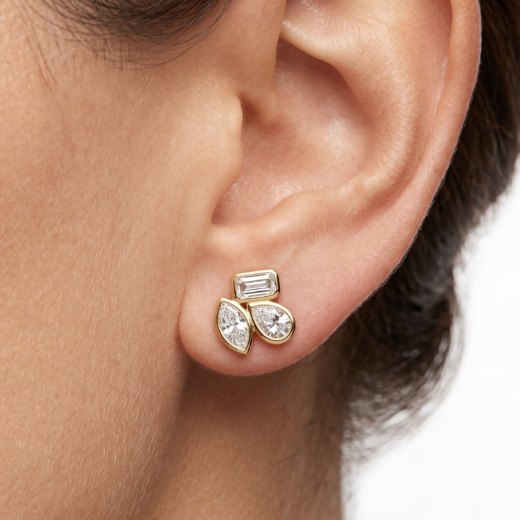Three Stone Studs Bisel