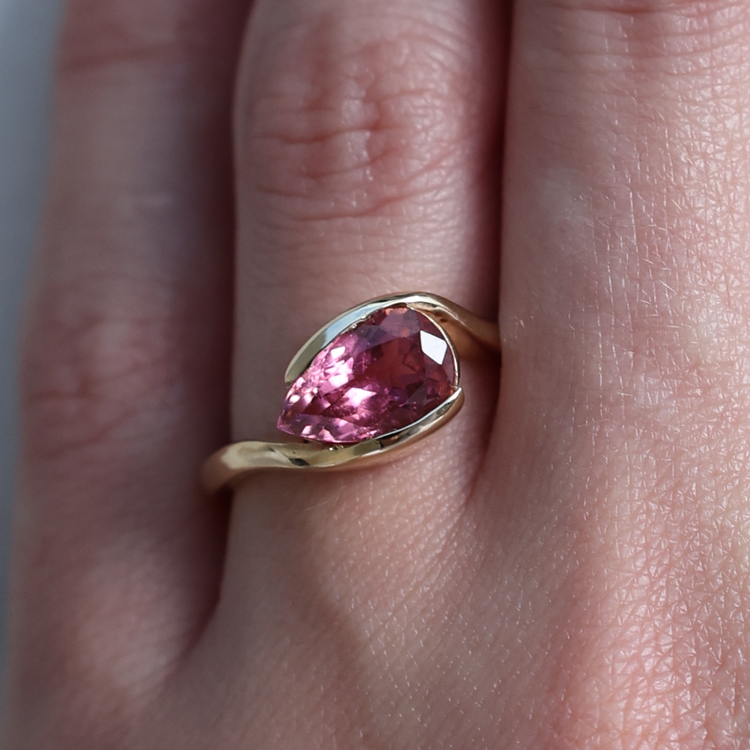 Anillo Turmalina rosa