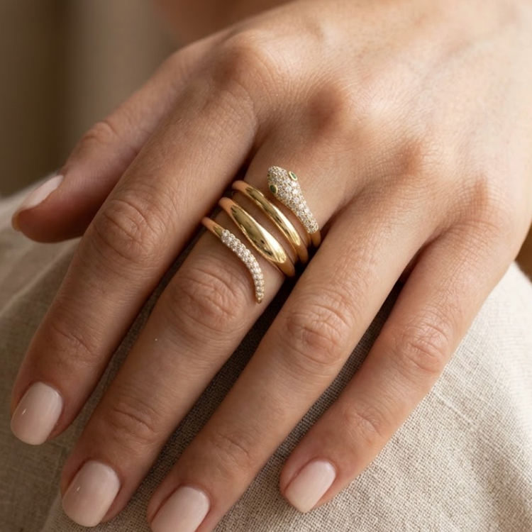 Anillo Serpiente Esmeralda