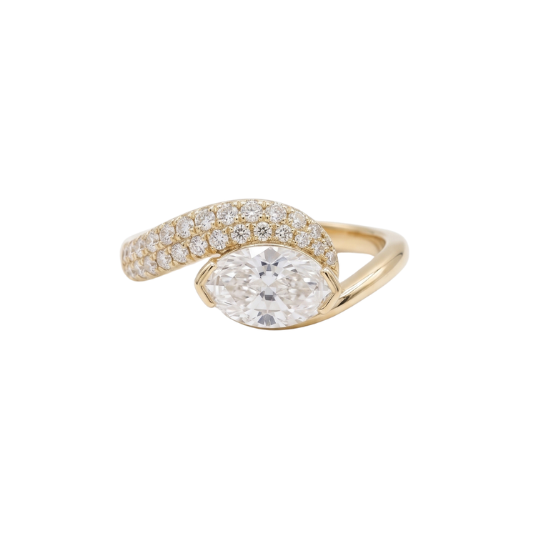 Anillo Asimétrico con Pear