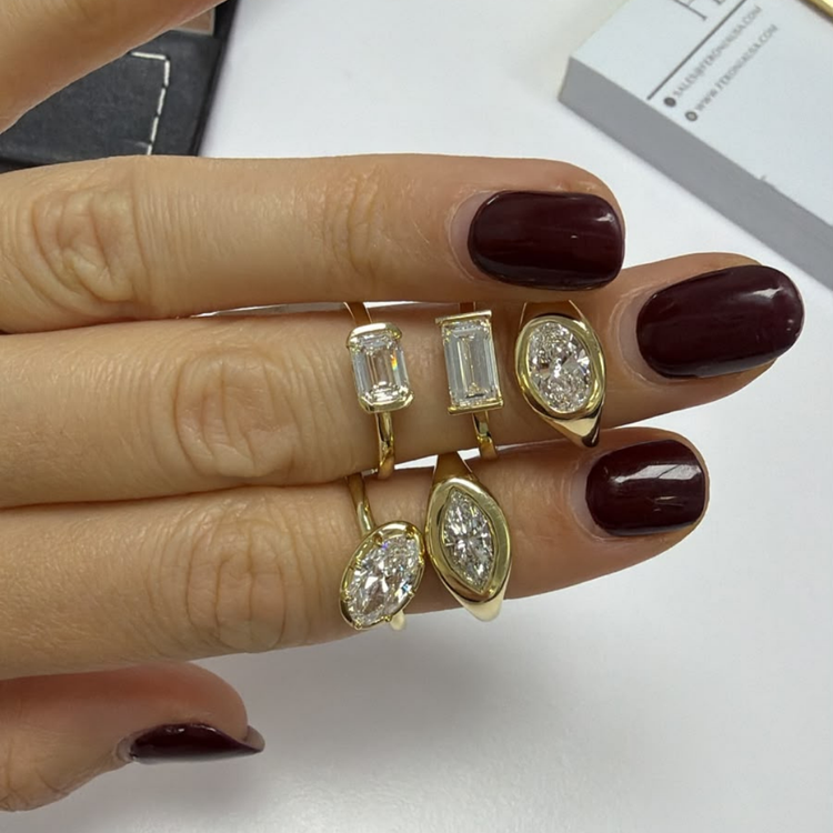 Pinky Ring Baguette East West