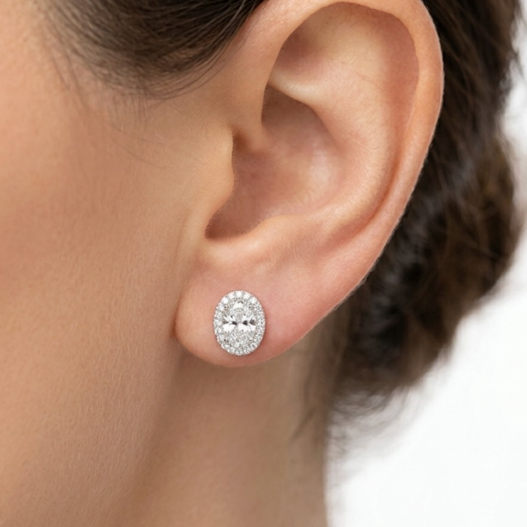 Studs Oval con Halo