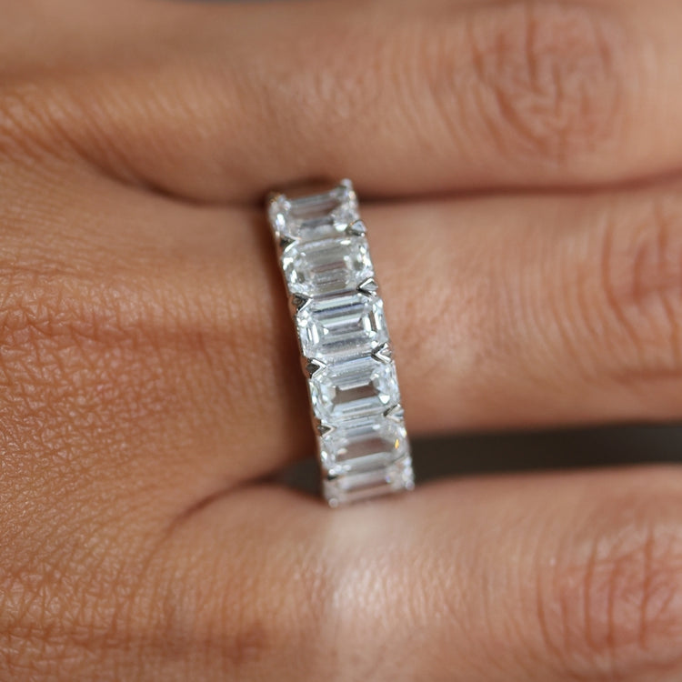 Anillo Eternity Emerald