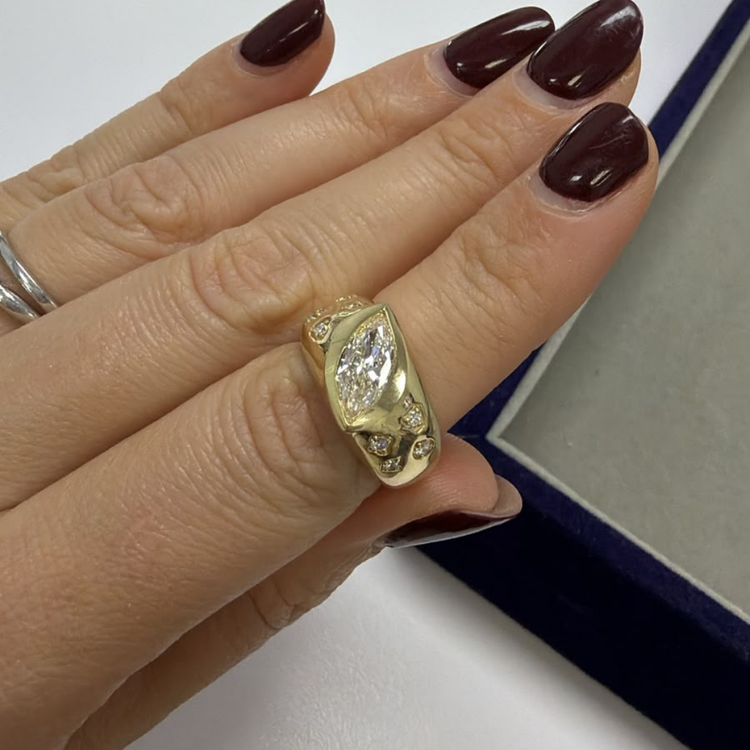Anillo Fancy Shapes Incrustados