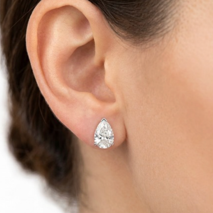 Studs Pear