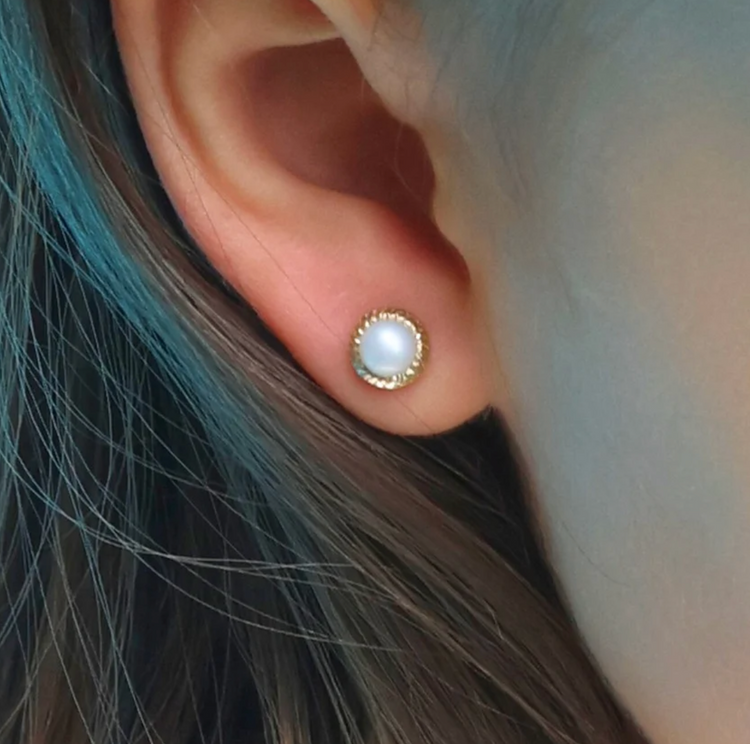 Studs Españoles con Perla