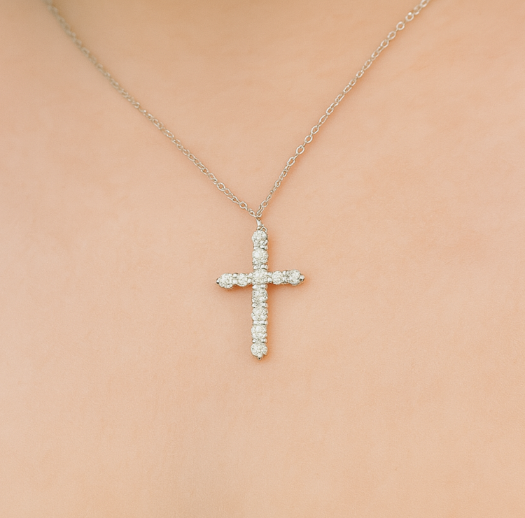 Dije de Cruz Diamantes 0.32 Ctw