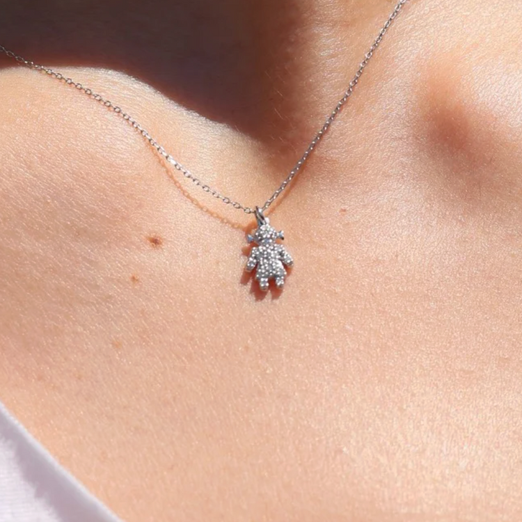 Dije Niña con Diamantes