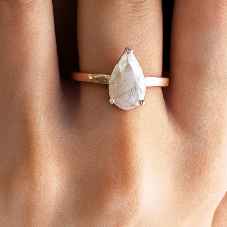 Anillo Diamante Brown Pera