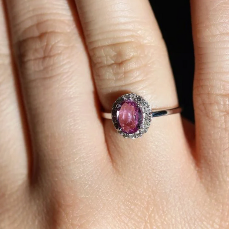 Anillo Zafiro Rosa Halo Diamantes