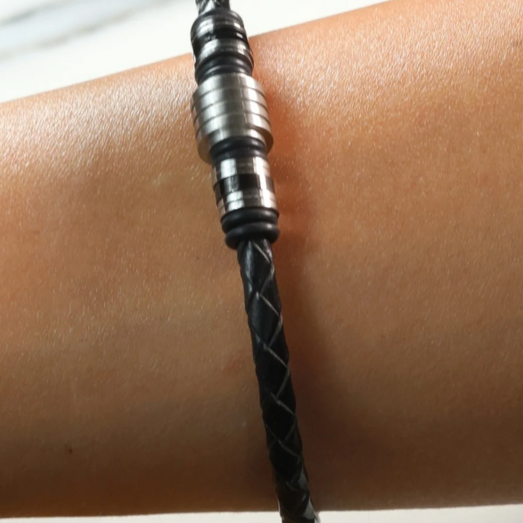 Pulsera Cuero Negro Mate