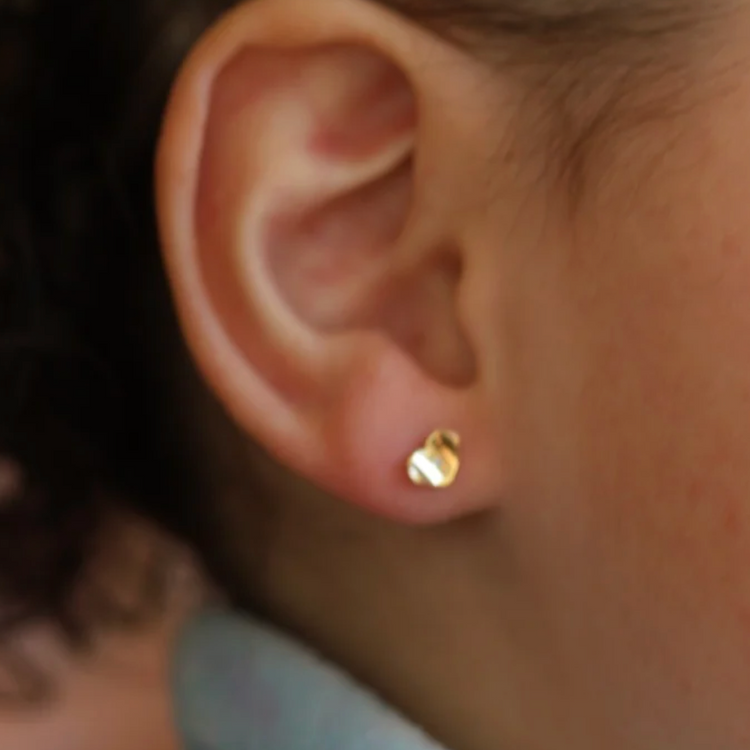 Studs Corazón Diamante