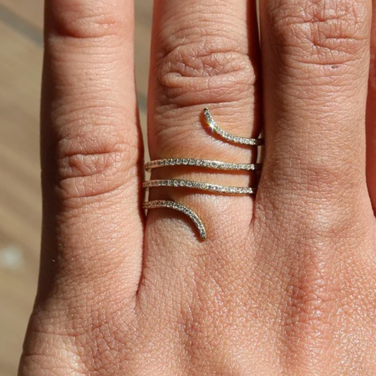 Anillo de Diamantes espiral